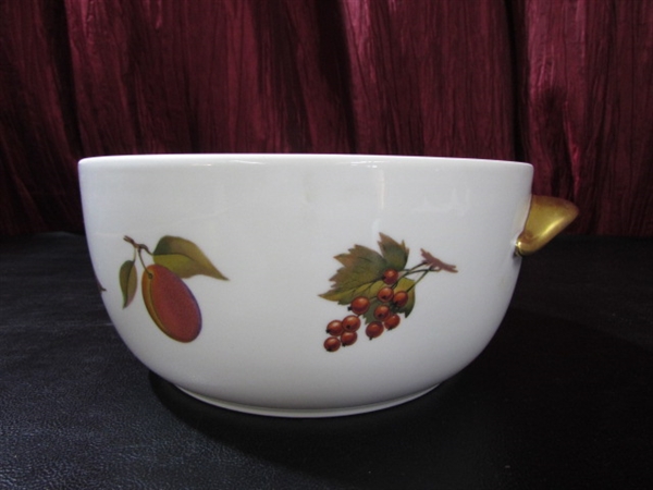 ROYAL WORCESTER FINE PORCELAIN OVENWARE