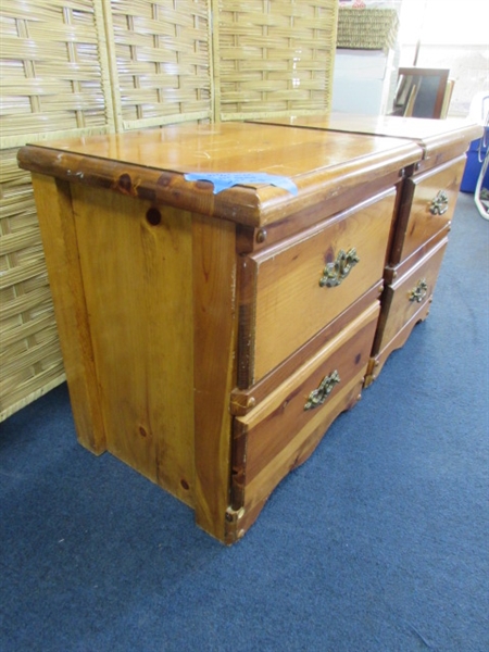 2 MATCHING NIGHTSTANDS IN KNOTTY PINE