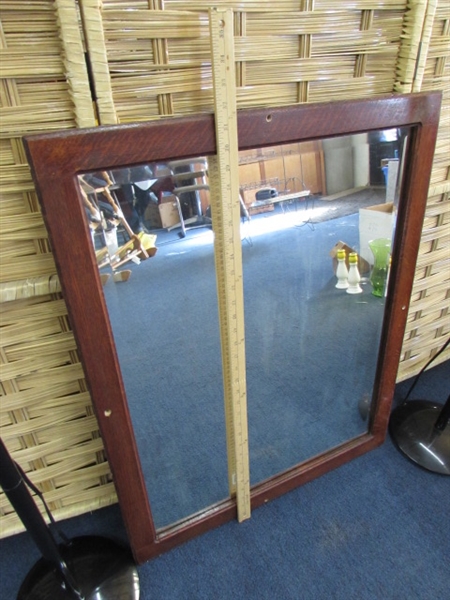 ANTIQUE WOOD FRAMED BEVELED EDGE MIRROR, LAMPS, TV TRAYS & MORE