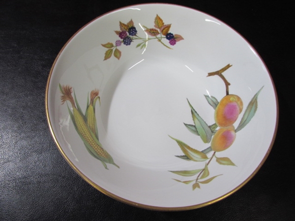 ROYAL WORCESTER FINE PORCELAIN OVENWARE