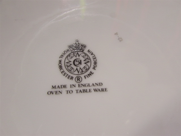 ROYAL WORCESTER FINE PORCELAIN OVENWARE