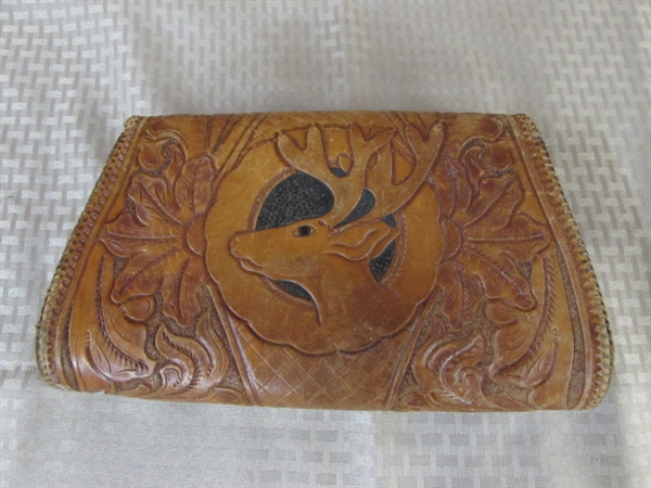 VINTAGE LEATHER TOOLED CLUTCH PURSE