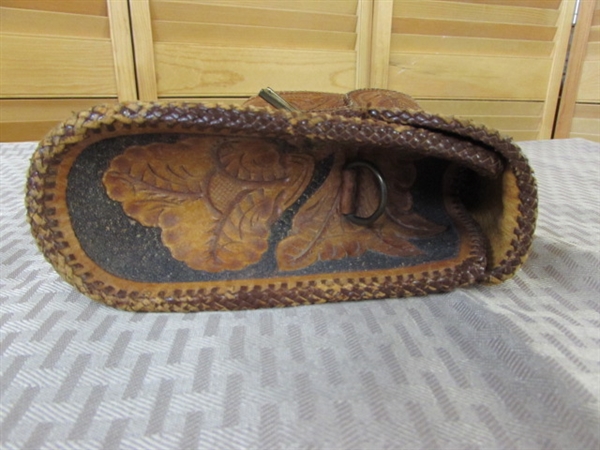 VINTAGE LEATHER TOOLED CLUTCH PURSE