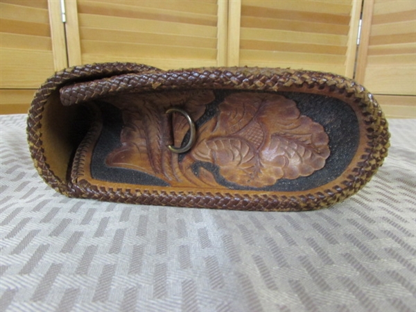 VINTAGE LEATHER TOOLED CLUTCH PURSE