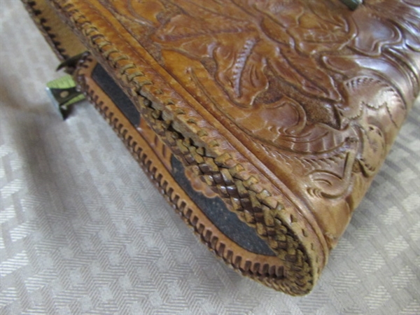 VINTAGE LEATHER TOOLED CLUTCH PURSE