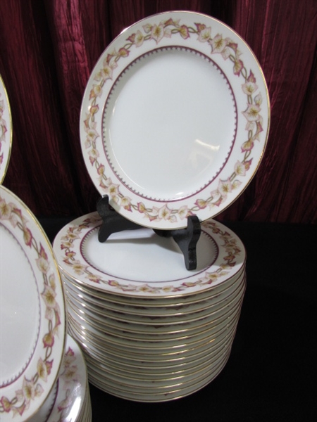 OCCUPIED JAPAN HARTFORD NARUMI CHINA DINNERWARE SET