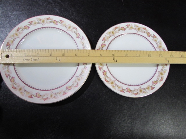 OCCUPIED JAPAN HARTFORD NARUMI CHINA DINNERWARE SET