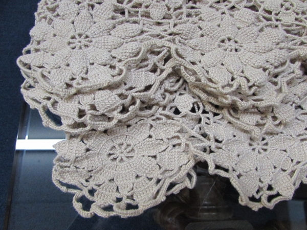 VINTAGE/ANTIQUE CROCHETED TABLECLOTH