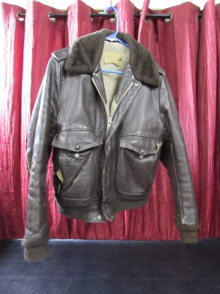 VINTAGE LEATHER FLIGHT/BOMBER JACKET