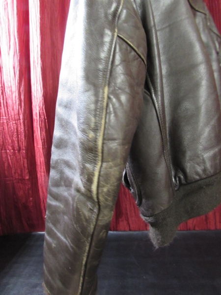 VINTAGE LEATHER FLIGHT/BOMBER JACKET