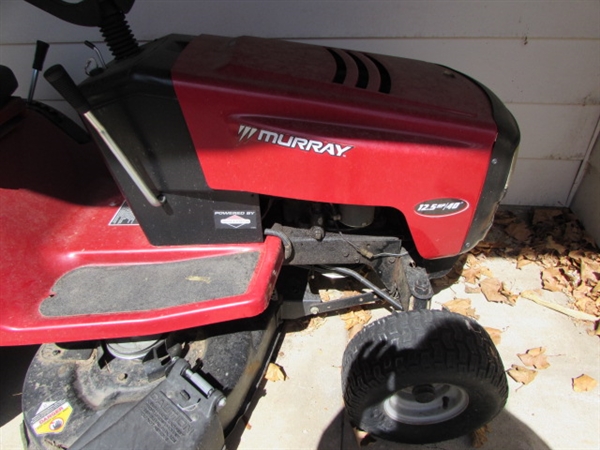MURRAY RIDING MOWER WITH BRIGGS & STRATTON MOTOR *LOCATED OFF-SITE #2*