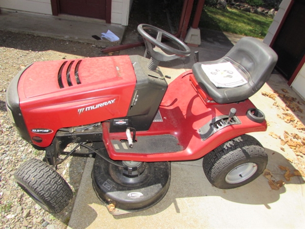 MURRAY RIDING MOWER WITH BRIGGS & STRATTON MOTOR *LOCATED OFF-SITE #2*