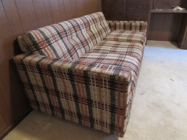 VINTAGE 1970'S HIDE-A-BED SOFA *LOCATED OFF-SITE #2*