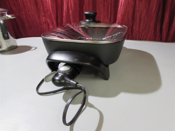 GE ELECTRIC SKILLET, OVAL ROASTER & SPAGHETTI POT WITH BASKET