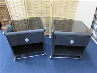 PAIR OF MODERN METAL SIDE TABLES WITH DRAWERS