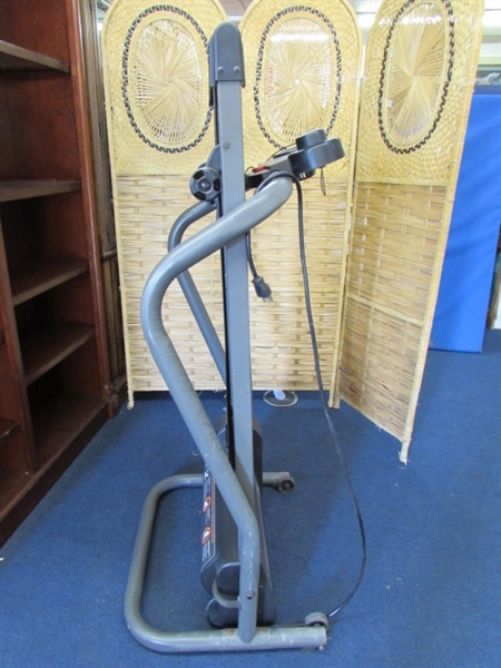 WESLO CADENCE DL3 TREADMILL