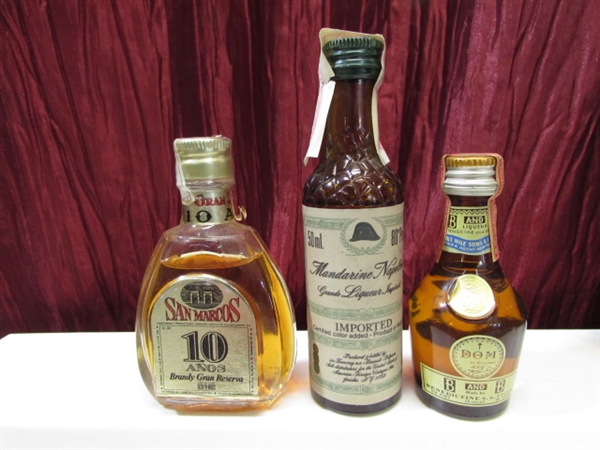 VINTAGE COLLECTIBLE LIQUOR BOTTLES & MORE