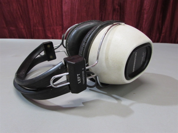 UNIDEN SCANNER AND AM RADIO HEADPHONES