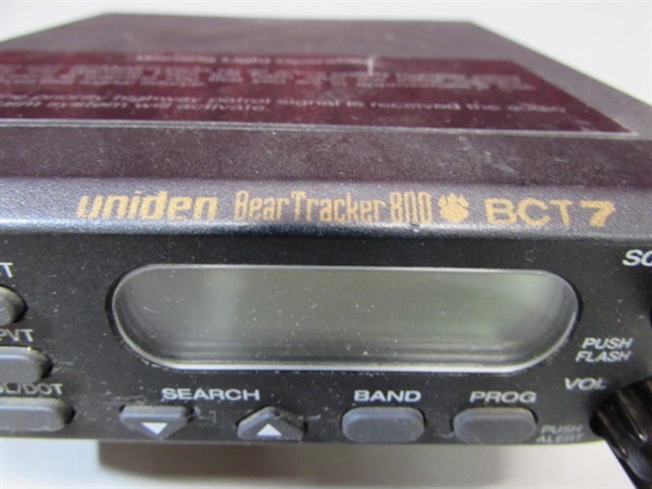 UNIDEN SCANNER AND AM RADIO HEADPHONES