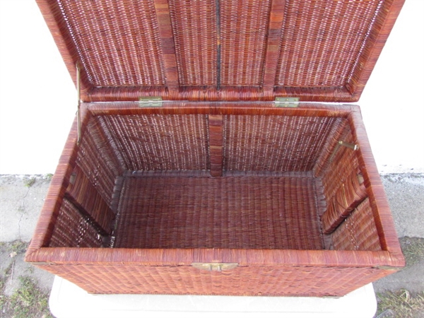 LARGE WICKER CHEST