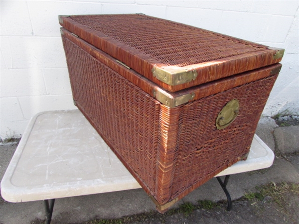 LARGE WICKER CHEST