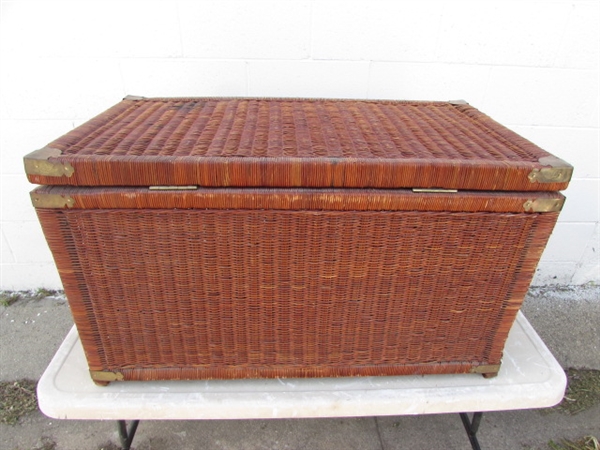 LARGE WICKER CHEST