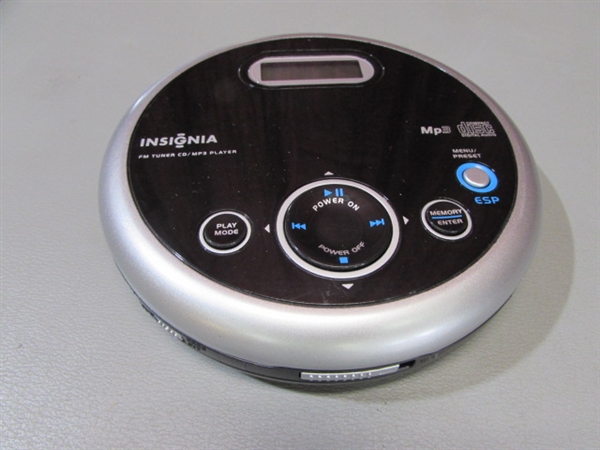 INSIGNIA FM TUNER/CD/MP3 PLAYER & ANKLE WEIGHTS