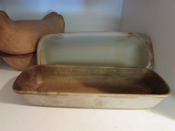 CLAY CHICKEN ROASTER, BREAD PAN WITH LID, PIE PLATE & MORE