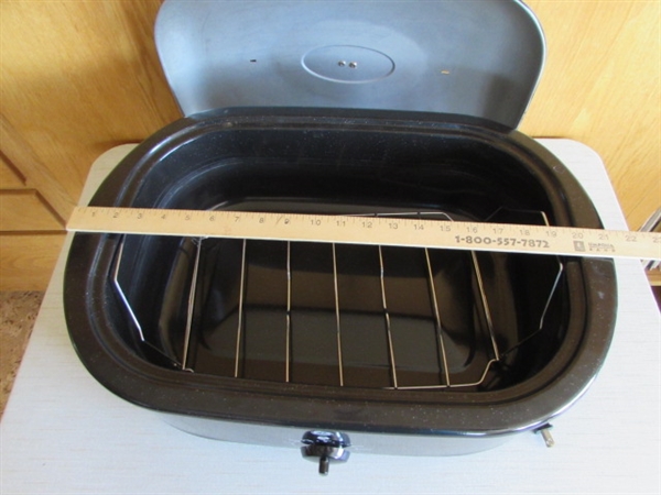 LARGE GE ROASTER & STUFFING CAGE