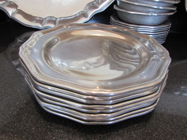 LARGE COLLECTION OF WILTON ALUMINUM WARE