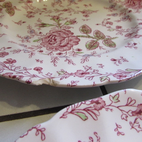 VINTAGE ROSE CHINTZ DINNERWARE