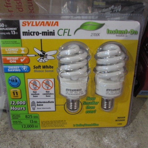 LIGHT UP YOUR WORLD WITH THIS LOT OF LIGHT BULBS!