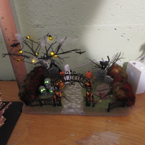 DEPT 56 HALLOWEEN VILLAGE COLLECTION