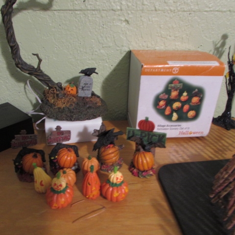 DEPT 56 HALLOWEEN VILLAGE COLLECTION