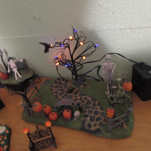 DEPT 56 HALLOWEEN VILLAGE COLLECTION