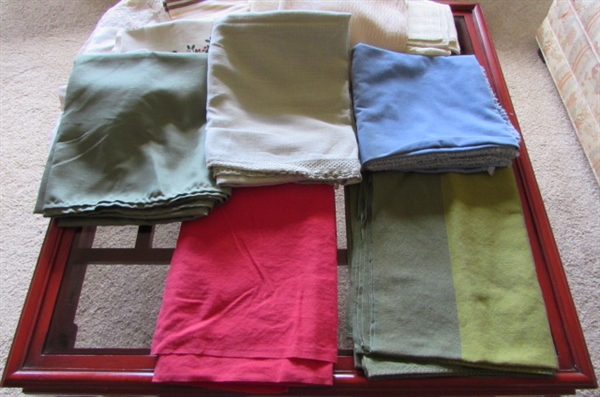 TABLE CLOTHS AND MORE