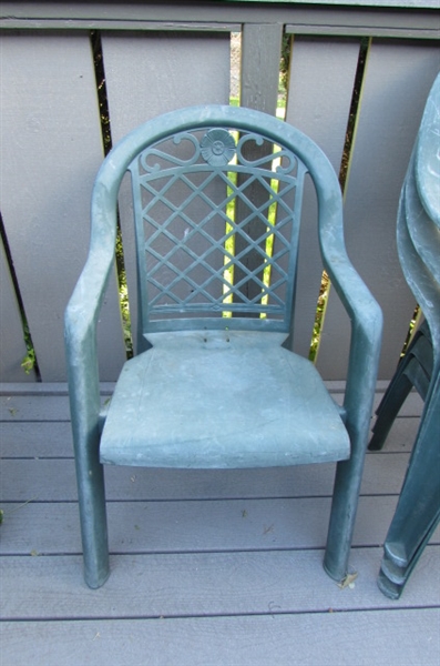GREEN PATIO CHAIRS