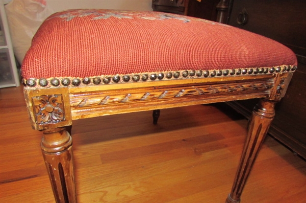 VINTAGE NEEDLEPOINT STOOL