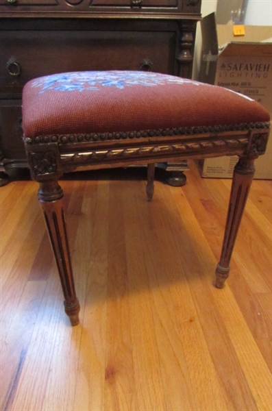 VINTAGE NEEDLEPOINT STOOL