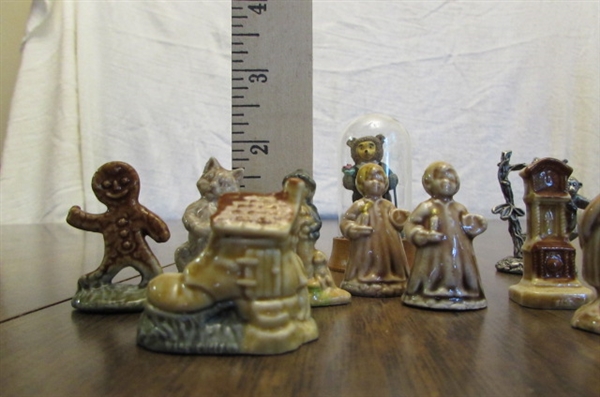 COLLECTABLEWADE FIGURINES