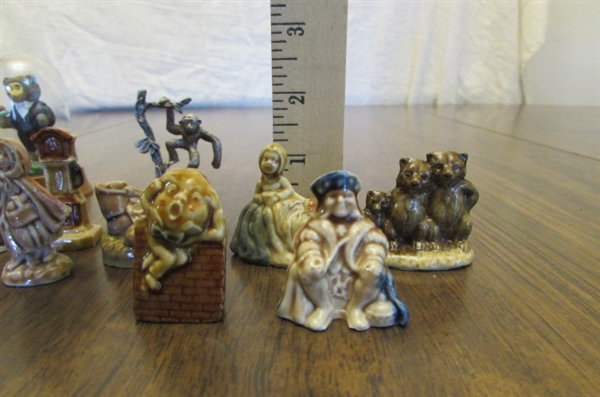 COLLECTABLEWADE FIGURINES