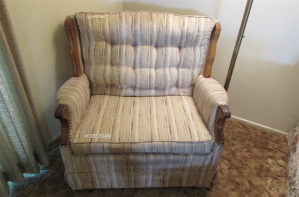 EXTRA WIDE ROCKING CHAIR