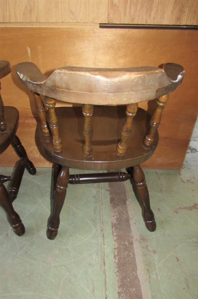 2 SOLID WOOD CHAIRS, ROUND CHECKERBOARD/CHESS TABLE & RECTANGULAR TABLE