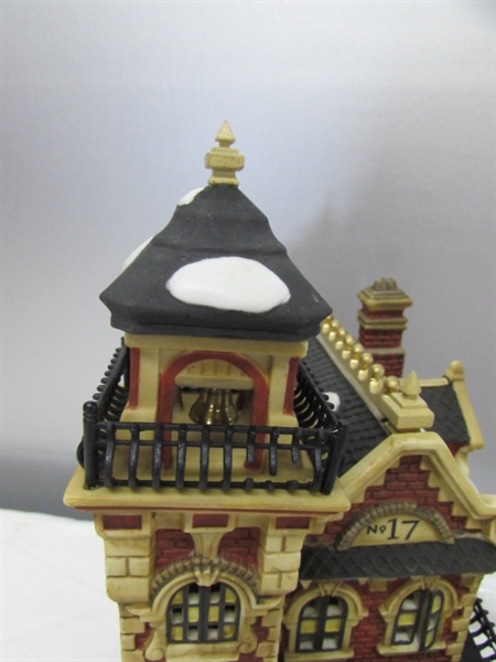 DEPT 56 DICKENS VILLAGE - ASHWICK LANE HOSE & LADDER FIREHOUSE WITH HORSE DRAWN WAGON & FIGURINES