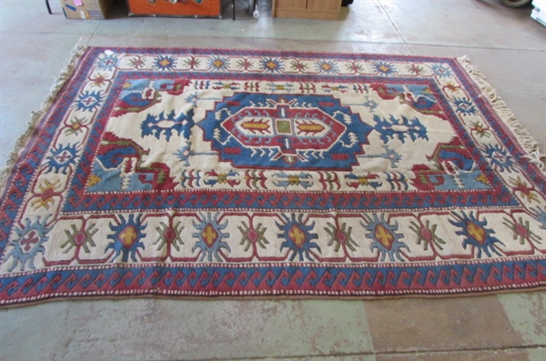10' X 6' HANDKNOTTED WOOL AREA RUG