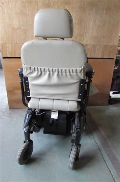 PRONTO R2 ELECTRIC WHEELCHAIR - NEEDS BATTERIES