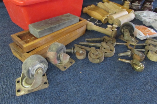 VINTAGE/ANTIQUE CASTORS AND FURNITURE FEET