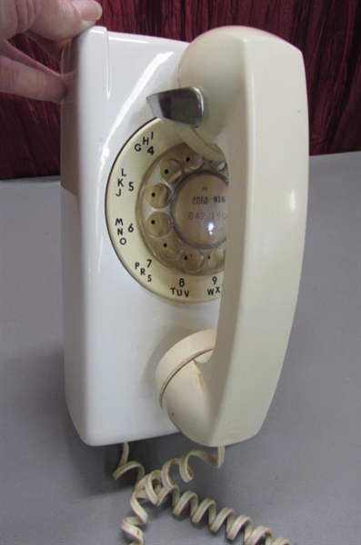 ROTARY DIAL PHONE