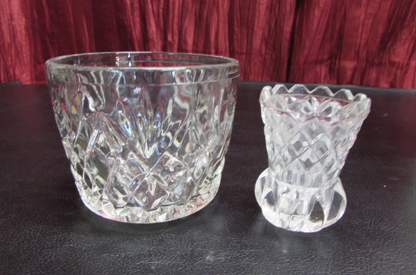 PRESSED GLASS PEDESTAL BOWL & LARGE LOT OF VARIOUS CLEAR GLASS PIECES