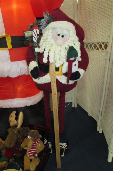 8 FOOT INFLATABLE SANTA AND MORE